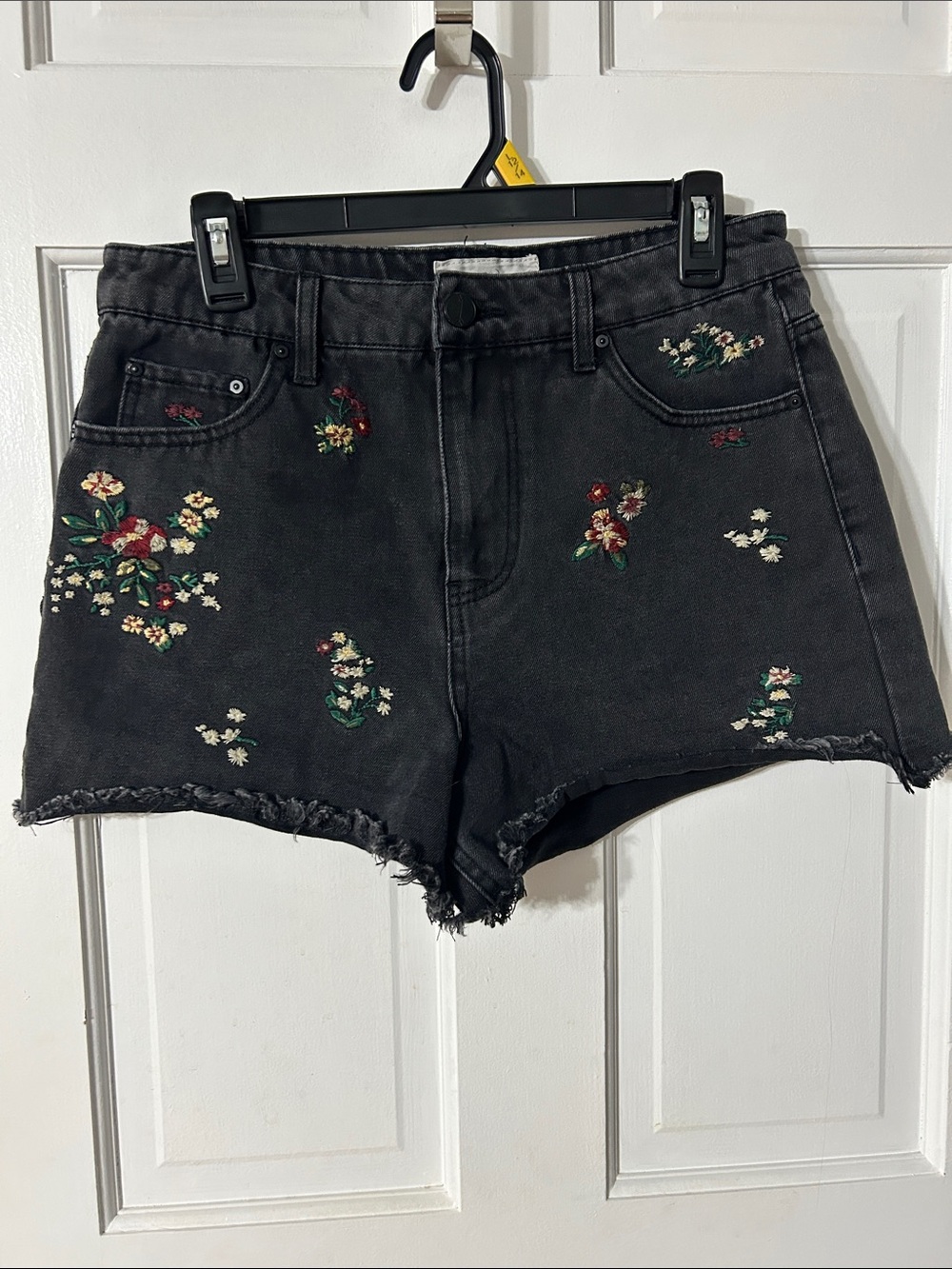 Black Floral Embroidered Denim Shorts - Women